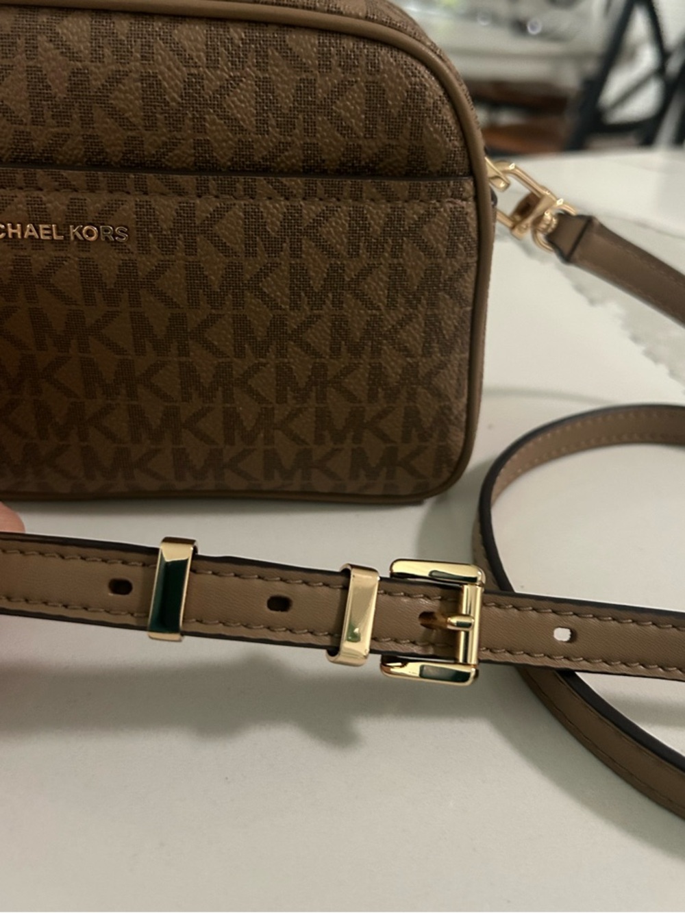 NWT MICHAEL Michael Kors Jet Set Small Signature Logo Camera Crossbody Brown - Picture 4 of 8